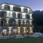 Hotel Vellezrit Guri